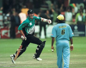 2000 ICC Knockout Trophy (Nairobi)